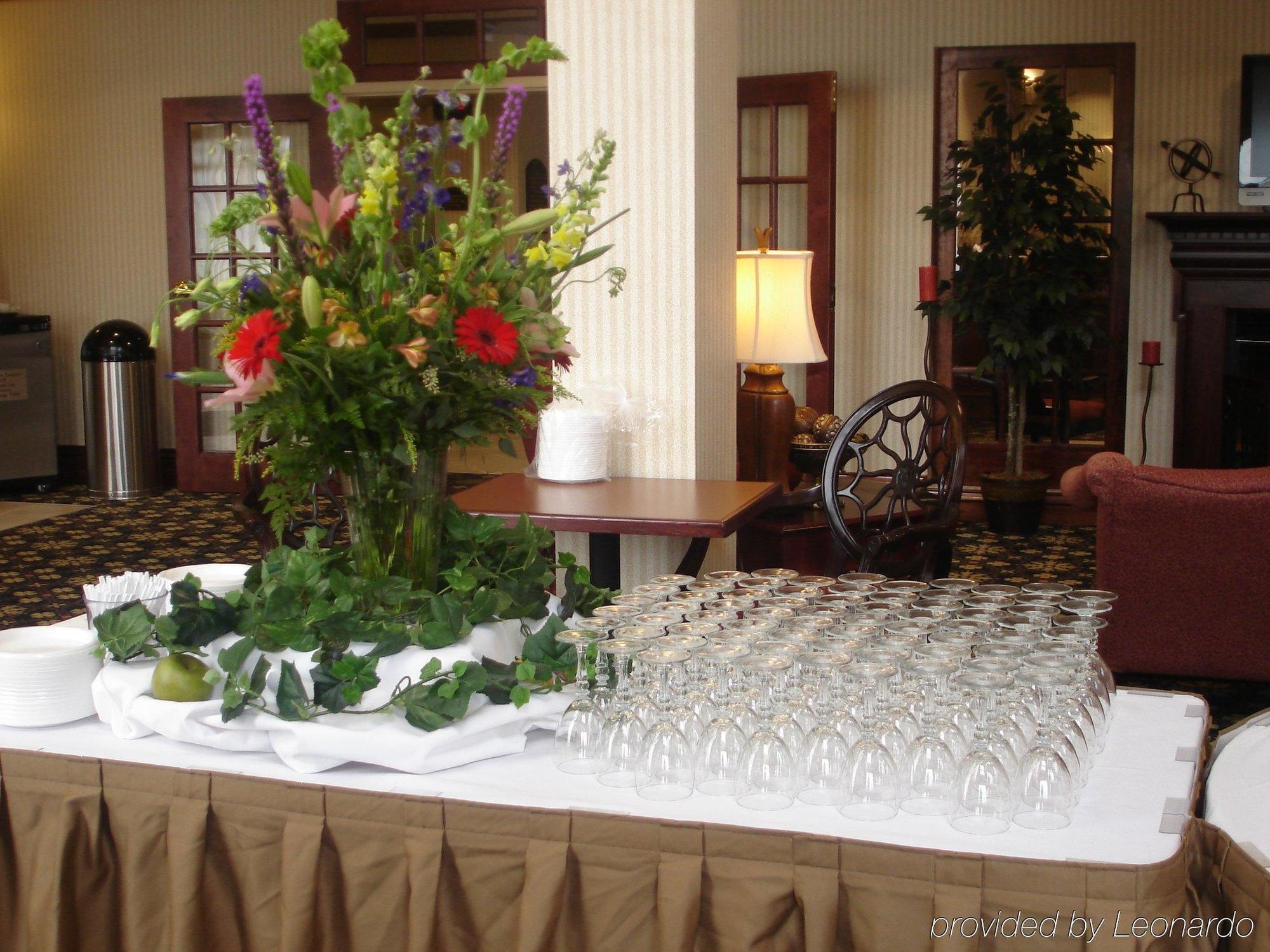 Holiday Inn Express Hotel & Suites Scott-Lafayette West By Ihg Ресторант снимка