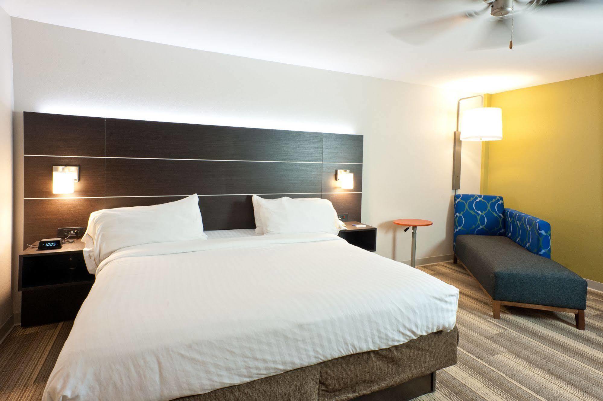 Holiday Inn Express Hotel & Suites Scott-Lafayette West By Ihg Екстериор снимка