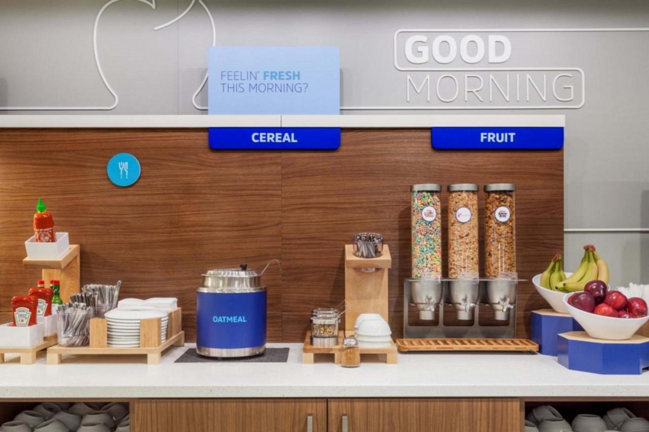 Holiday Inn Express Hotel & Suites Scott-Lafayette West By Ihg Екстериор снимка