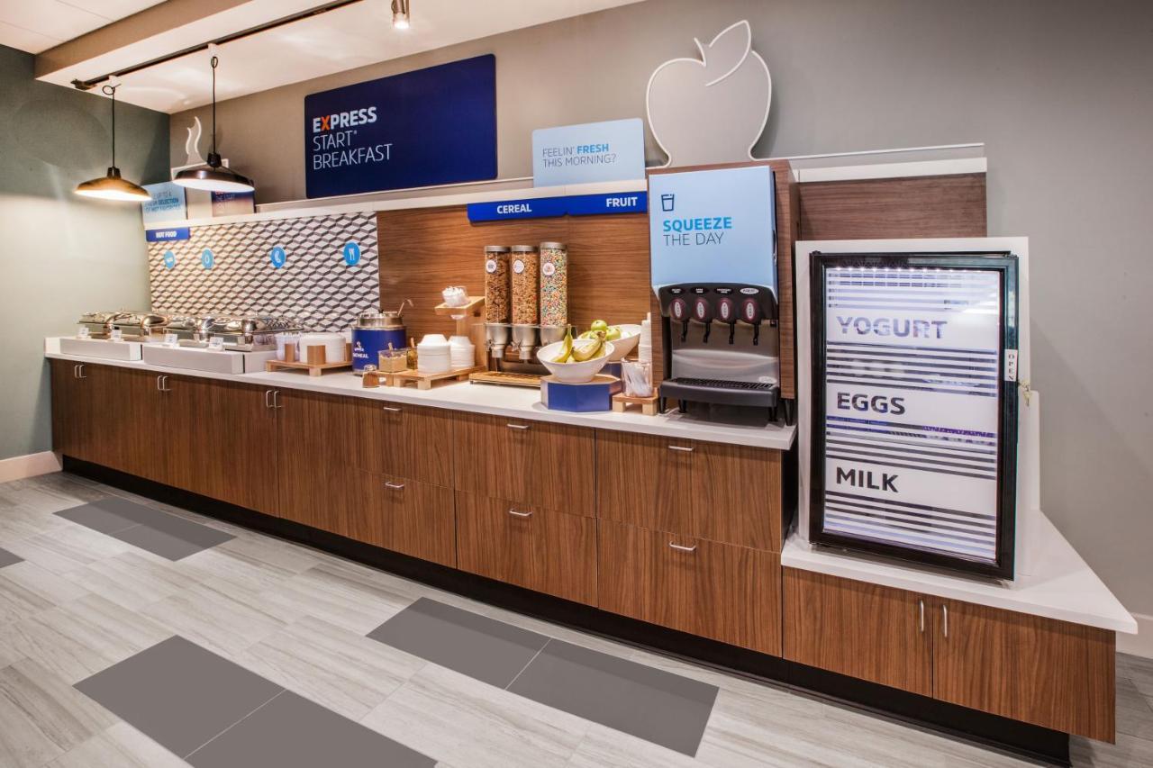 Holiday Inn Express Hotel & Suites Scott-Lafayette West By Ihg Екстериор снимка